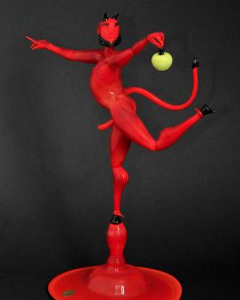 RED DEVIL WITH APPLE